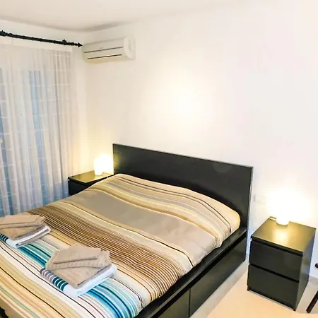 Paraiso Ocean View بالم مار